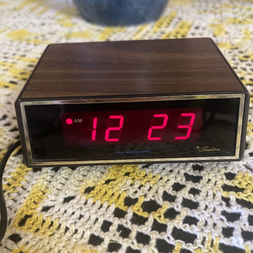 Vtg Sears Small Bedside Alarm Clock Electronic Plug-in Model 47114B Faux Wood